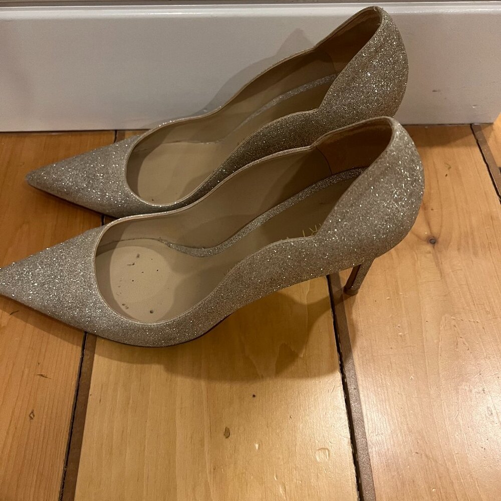 Stuart Weitzman Scallop Glitter Pumps Gold Size 10 85mm